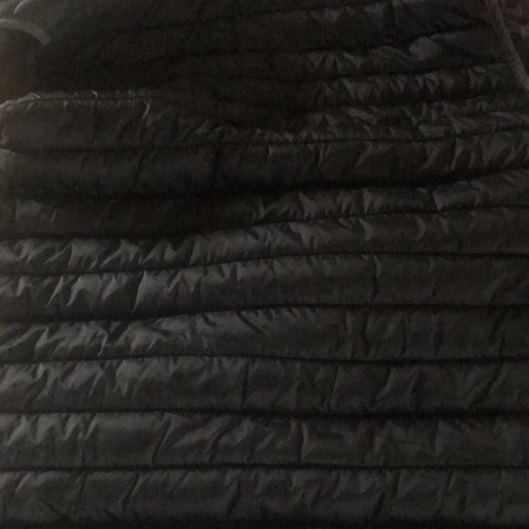 Men’s izod puffer vest - Picture 8 of 8